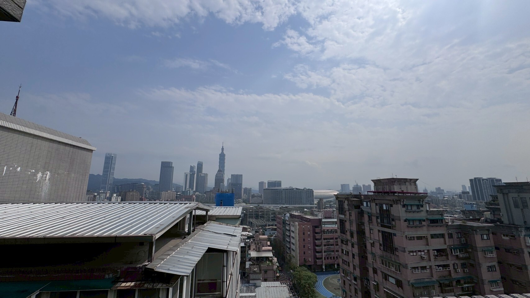 台北市松山區南京首都廣場大廈待售房屋