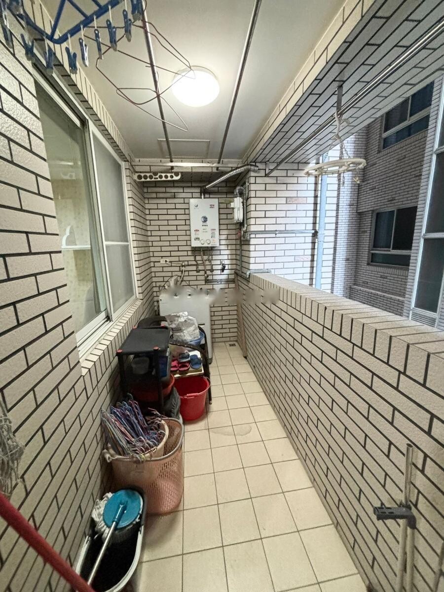 新北市三重區西班牙水花園待售房屋