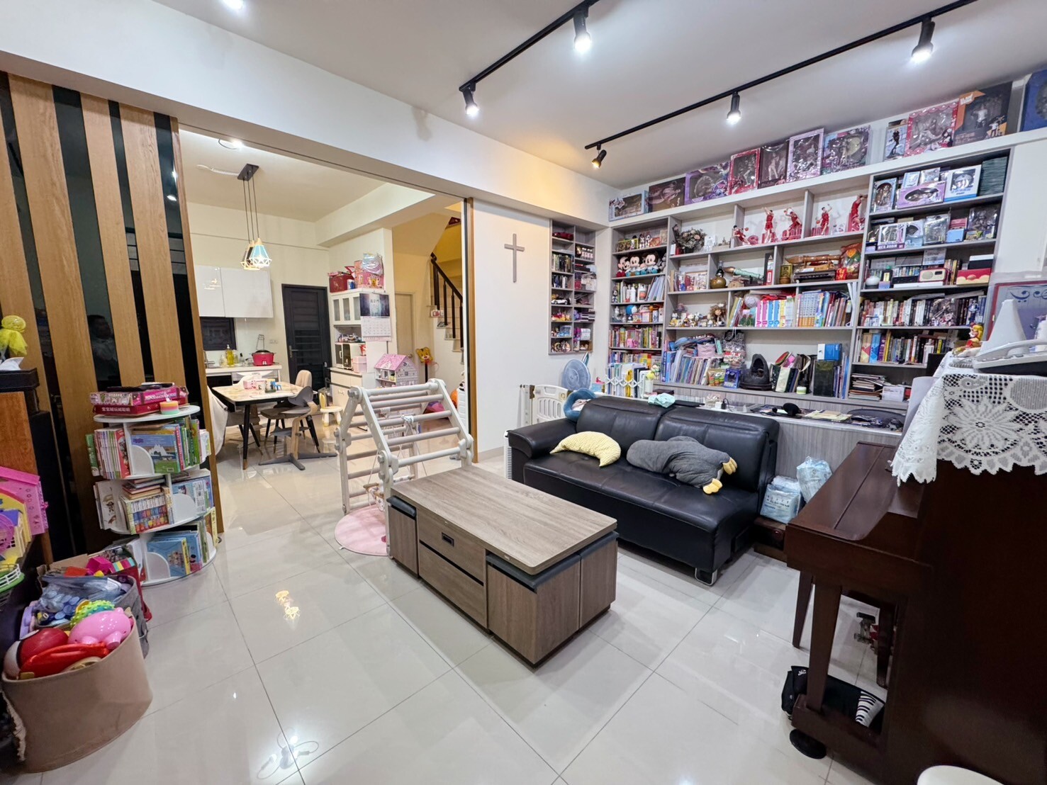 降價！！官田二鎮6米大面寬方正併排雙車墅