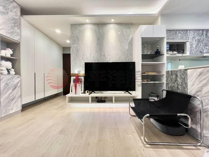 五股買房賣屋河岸景觀美裝璜兩房車