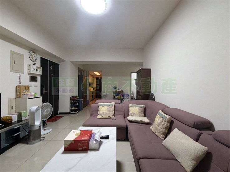 本社區大樓最低價~屋主誠售四季水悅三房平車