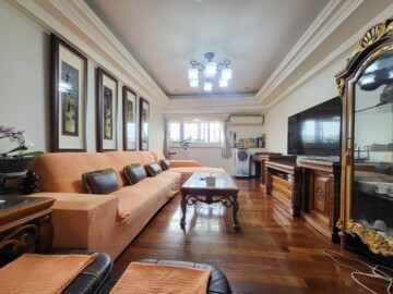 艾菲爾待售房屋