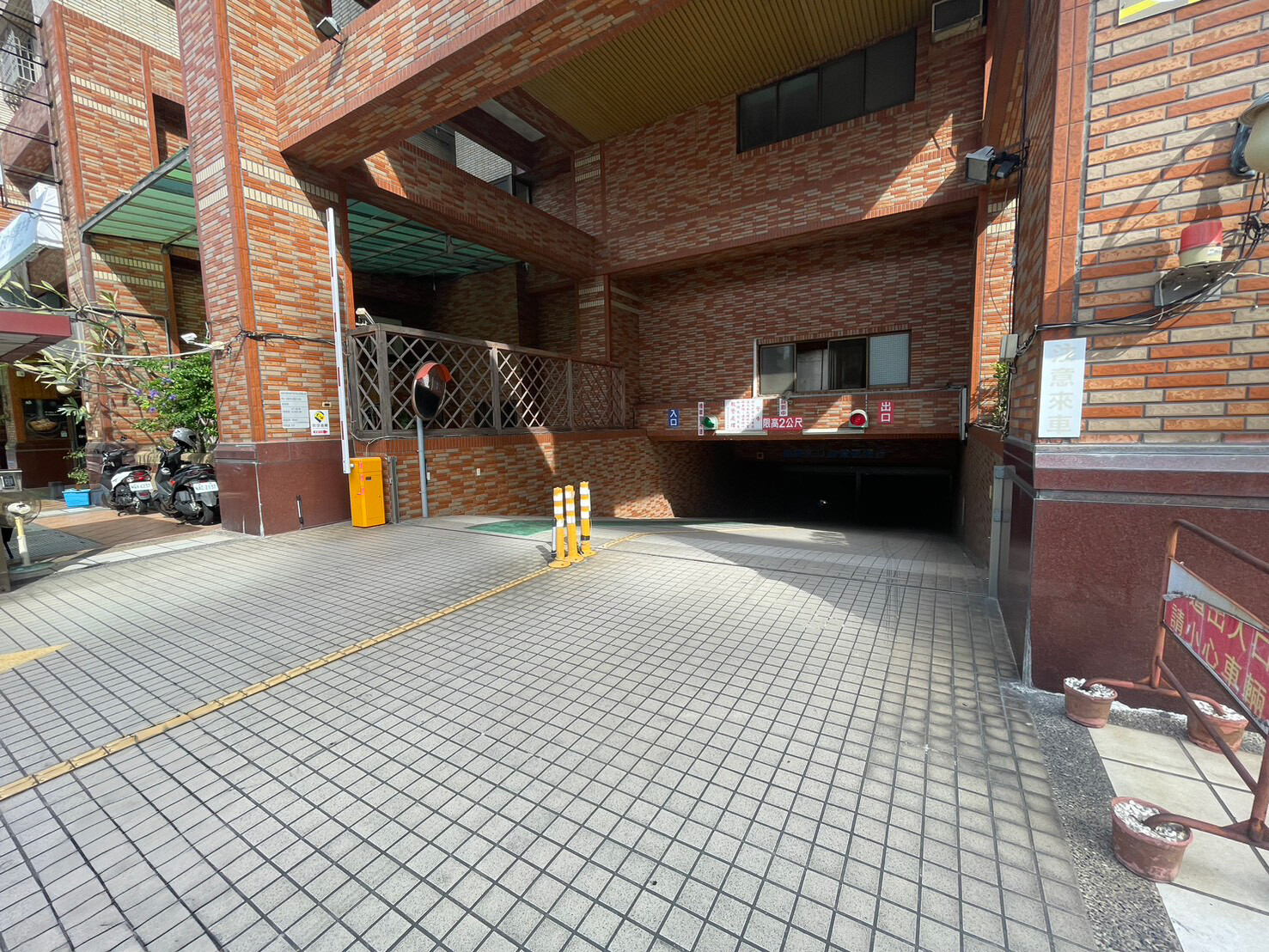 樂屋_高雄市左營區森活計劃待售房屋 高雄市左營區森活計劃待售房屋