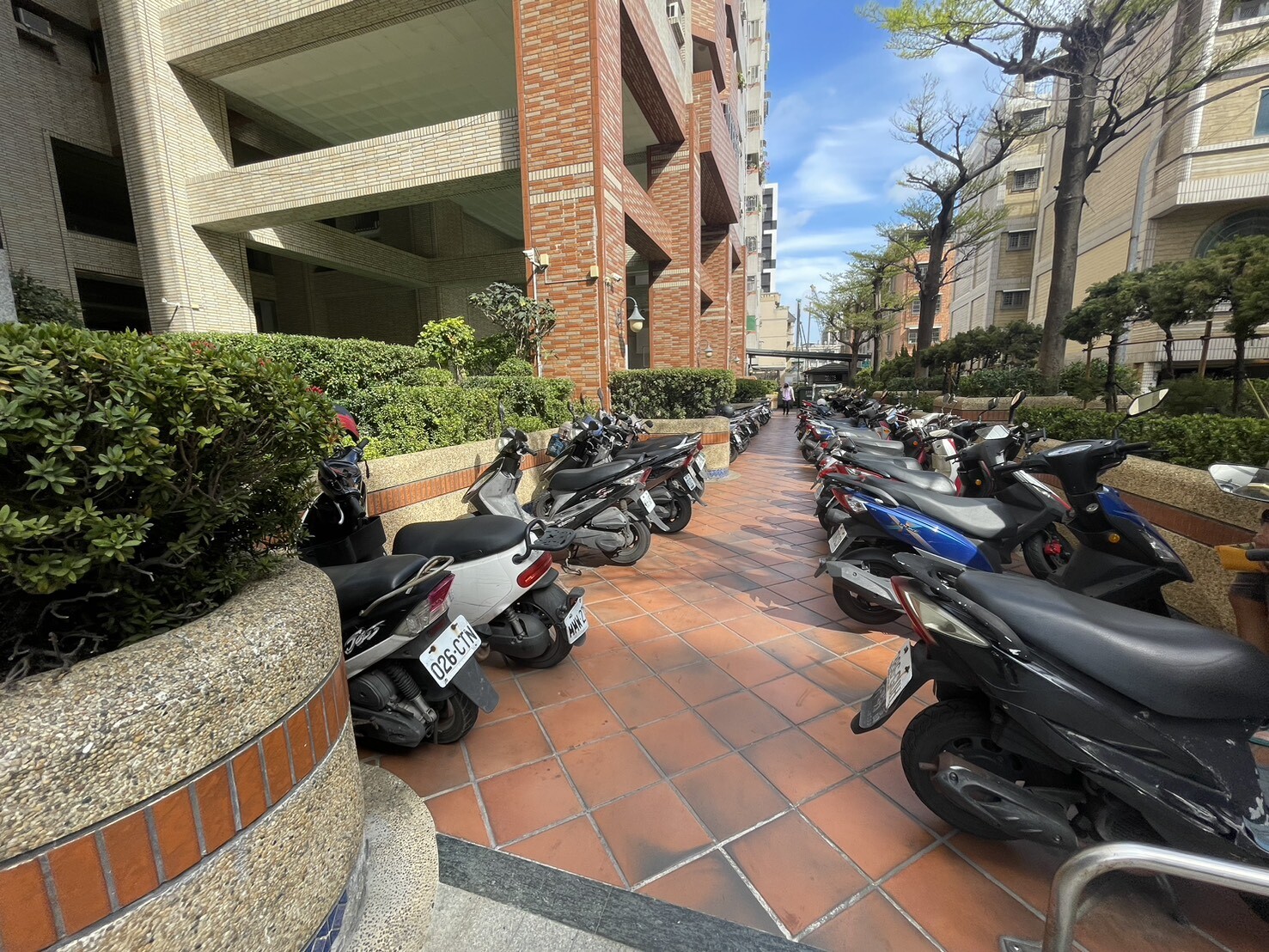 樂屋_高雄市左營區森活計劃待售房屋 高雄市左營區森活計劃待售房屋