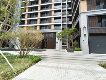東區研森全新2房附平面車位(出租) - Image 1