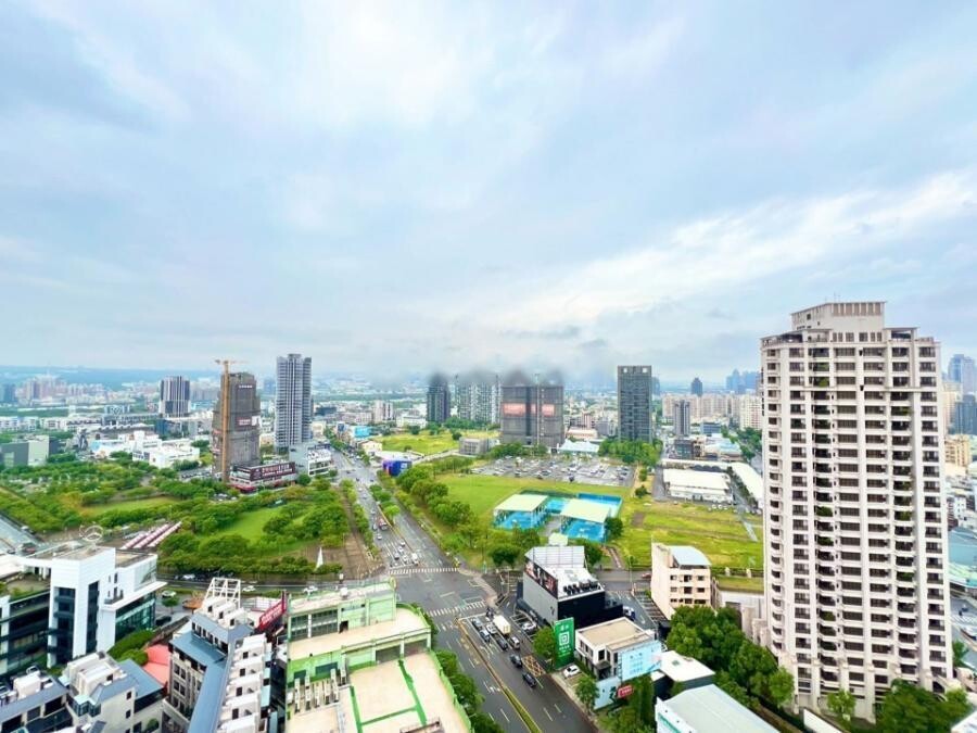 台中市南屯區惠宇一森青待售房屋
