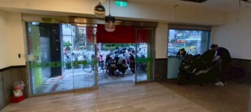 後山碑捷運站出口黃金地段 品牌餐廳大型通路我是承辦 - Image 1