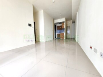 英倫天琴3房平車 - Image 1