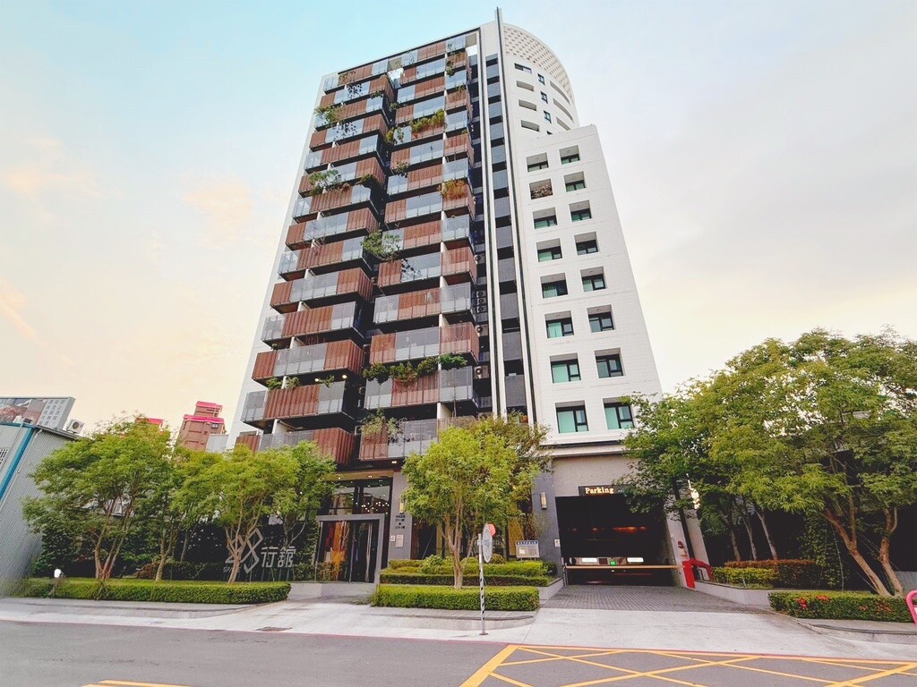 樂屋_高雄市仁武區28行舘待售房屋 高雄市仁武區28行舘待售房屋