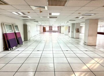 (租)近火車站約210坪商辦 - Image 1