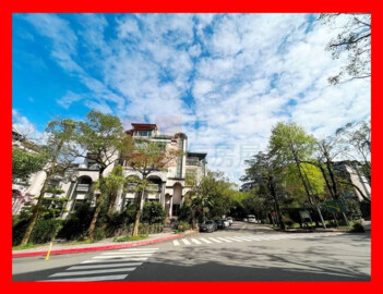 瓏山林透天區待售房屋