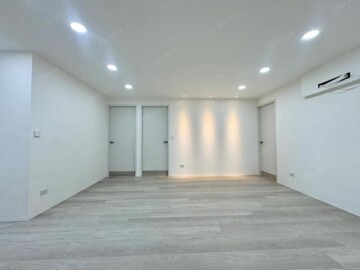 名人世界待售房屋