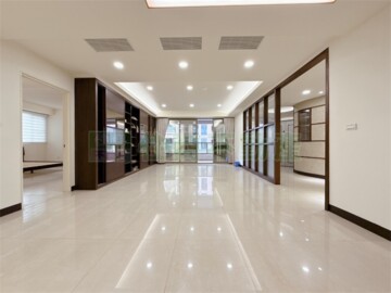 圓景東榮街華廈待售房屋