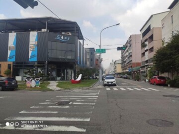 東區待售房屋
