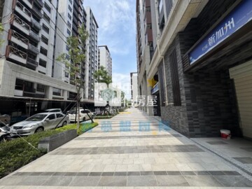 【新夢想】和耀新加州全新挑高黃金店面 - Image 1