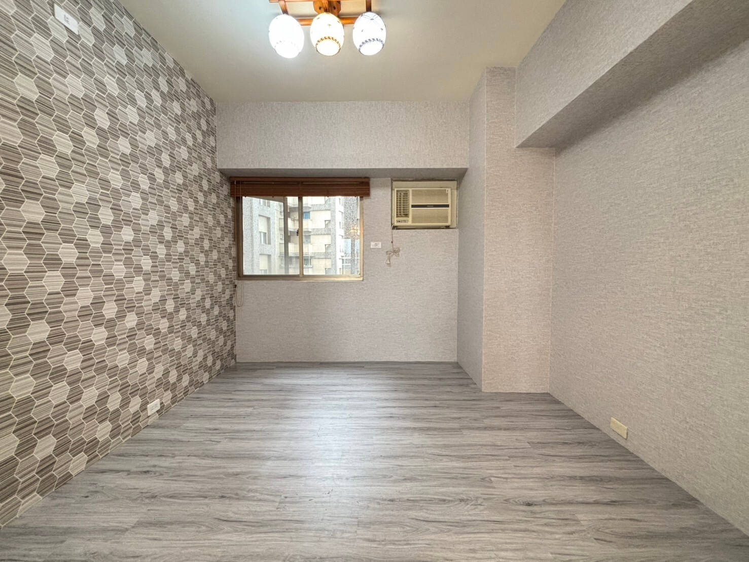 樂屋_屏東縣潮州鎮歐洲宮廷待售房屋 屏東縣潮州鎮歐洲宮廷待售房屋