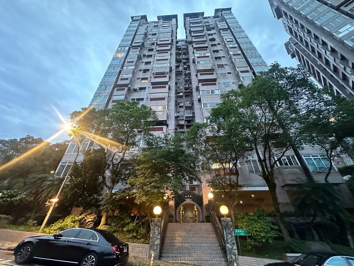 新北市新店區黎明清境觀天下1待售房屋