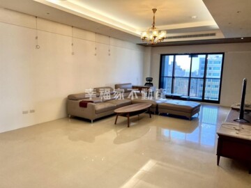 耘非凡三房三衛雙平車 - Image 1