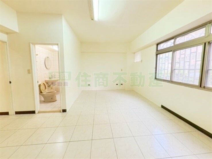 台南市新市區永新社區CD區/勞工住宅CD區待售房屋