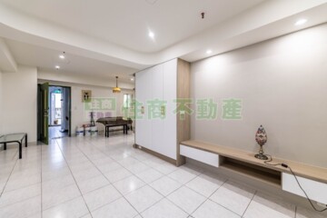 繁榮大學城待售房屋