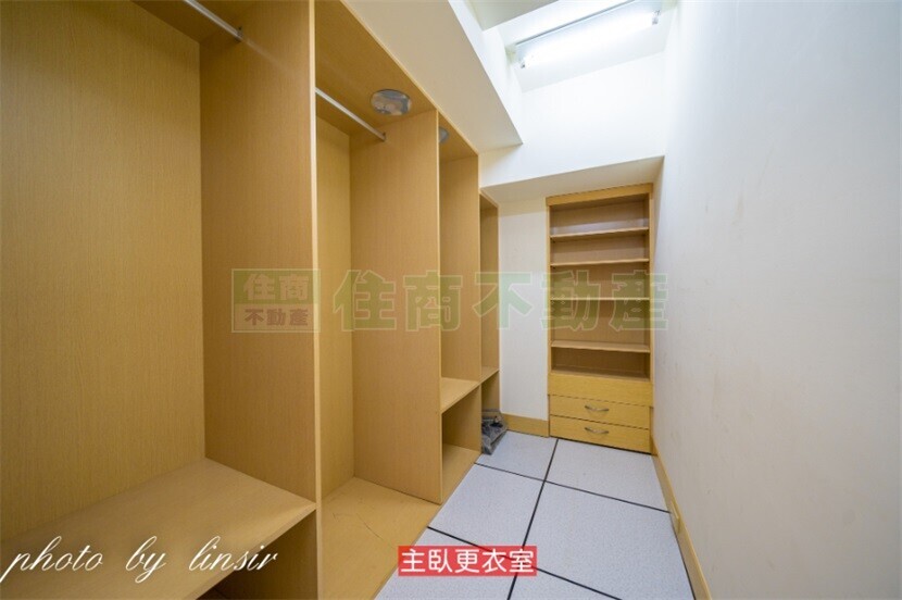 高雄市三民區永信高博館待售房屋