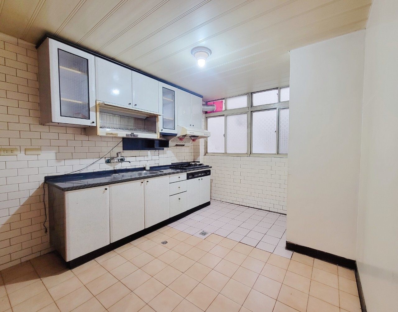 樂屋_新北市新店區玫瑰園/玫瑰中國城待售房屋 新北市新店區玫瑰園/玫瑰中國城待售房屋