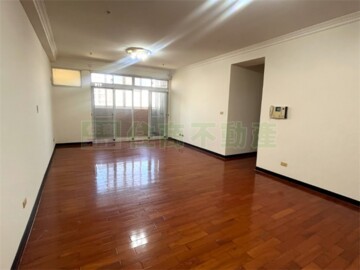 皇城帝寶/陸光七村甲區待售房屋