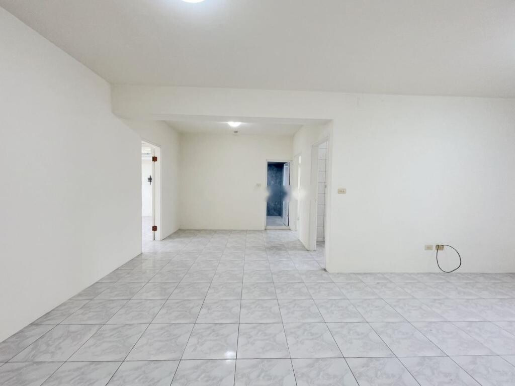 高雄市楠梓區國王碧廈待售房屋