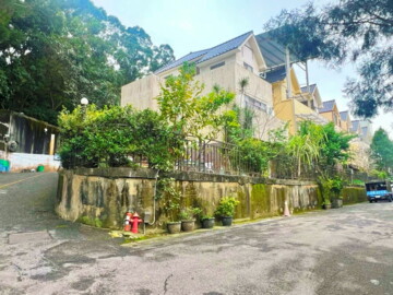 薇納市花園別墅待售房屋