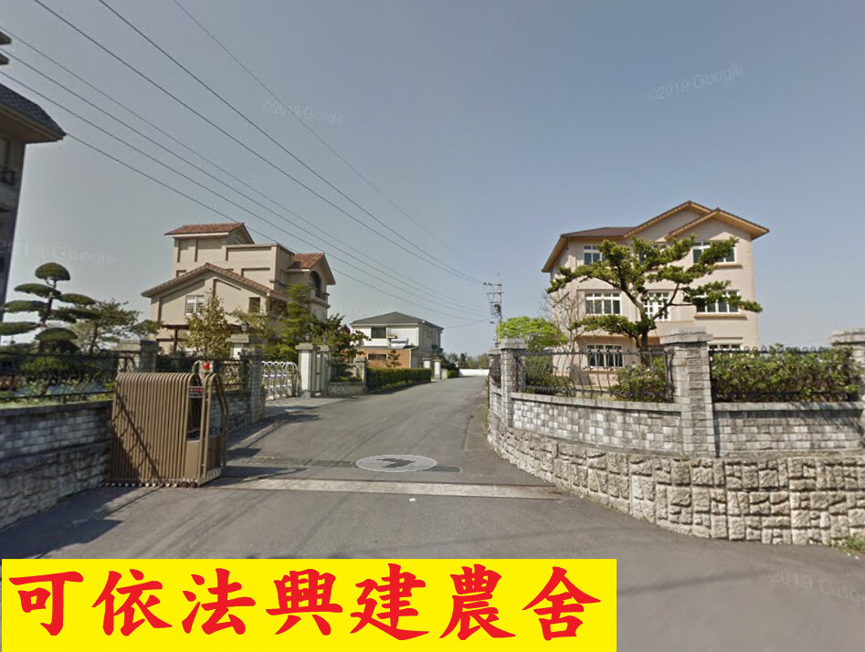 正臨八米埔頂路上 地勢平坦