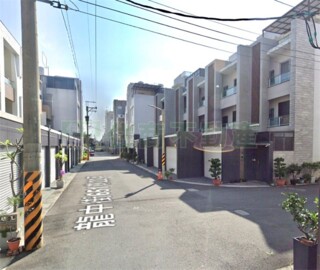 富達安龍中街透天待售房屋