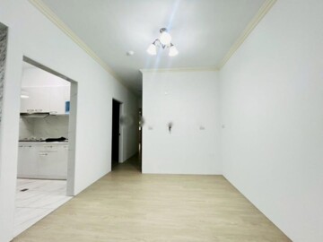 雷中街18巷透天待售房屋