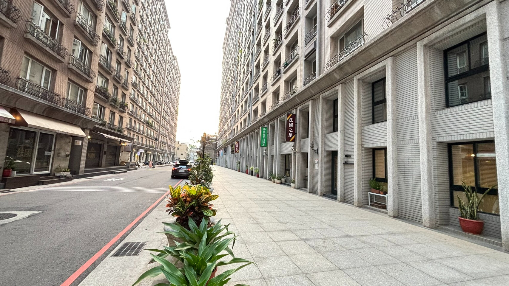 法國之星店住(一樓)樓中樓3房+平車