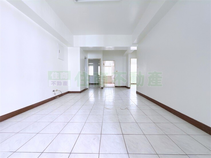 樂屋_台中市西屯區俊國萬里星座日座待售房屋 台中市西屯區俊國萬里星座日座待售房屋