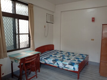 近二中、成大暨醫院、台南醫院、火車站、轉運站、公園 - Image 1