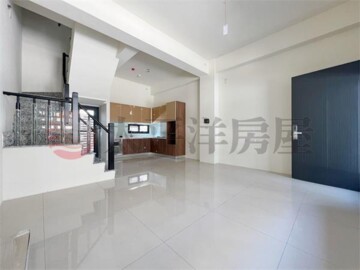 皇家極光待售房屋