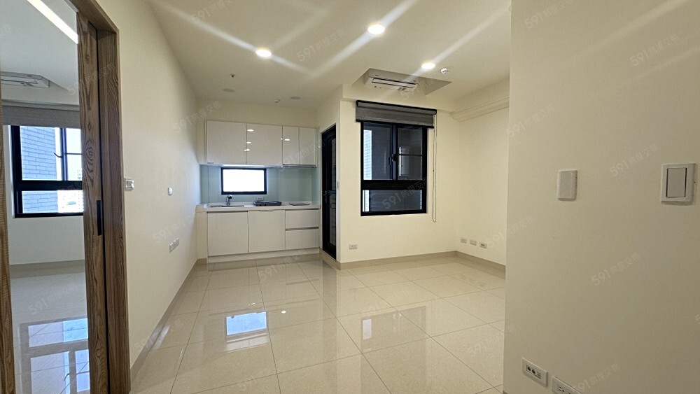 樂屋_台南市安平區龍騰市政大道/第五大道待售房屋 台南市安平區龍騰市政大道/第五大道待售房屋