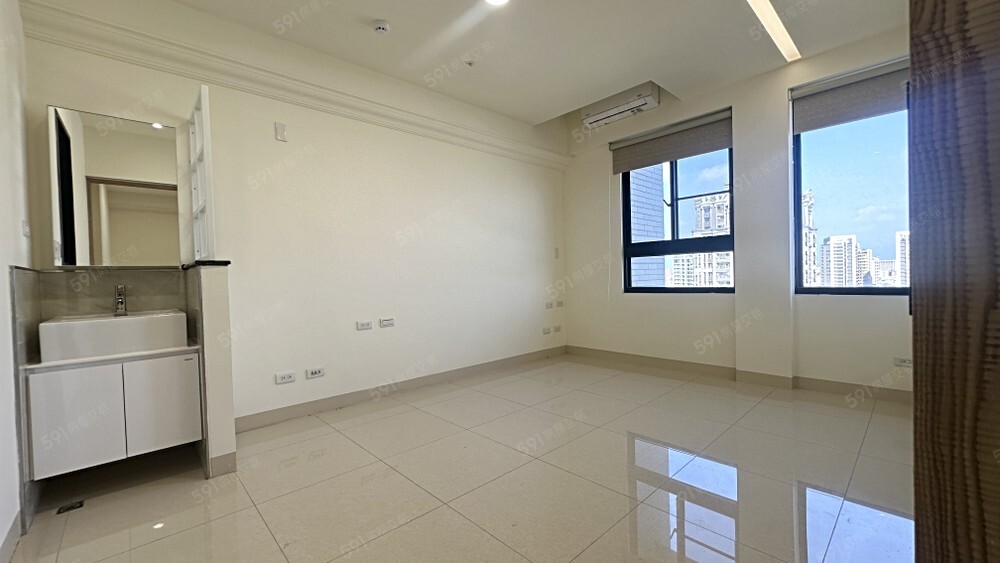 樂屋_台南市安平區龍騰市政大道/第五大道待售房屋 台南市安平區龍騰市政大道/第五大道待售房屋