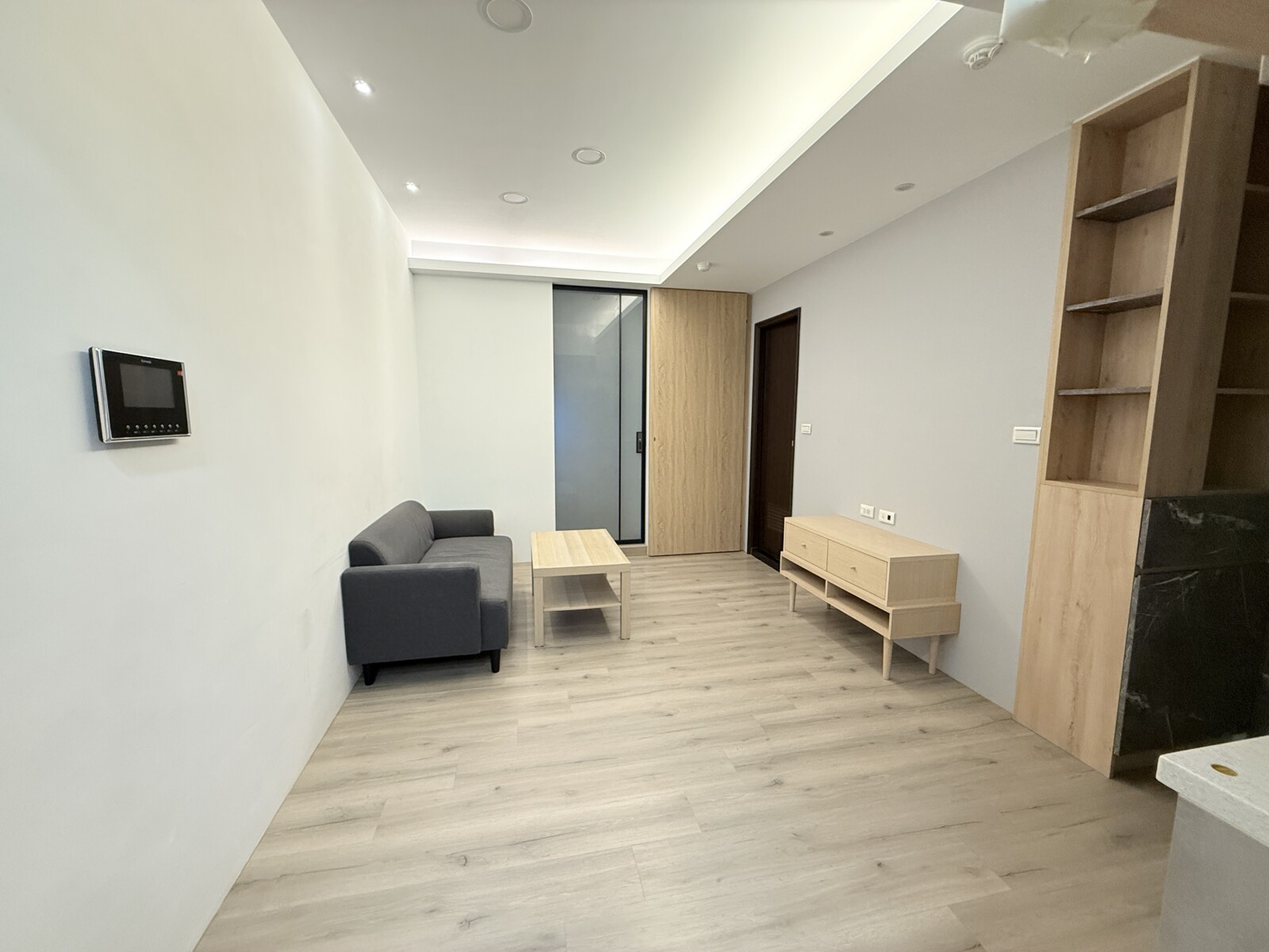 低總價首購必看！鹽埕駁二2房｜近捷運輕軌｜屋況美