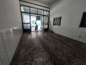 岡山公園西路優質透天店住-可營登-可租補 - Image 1