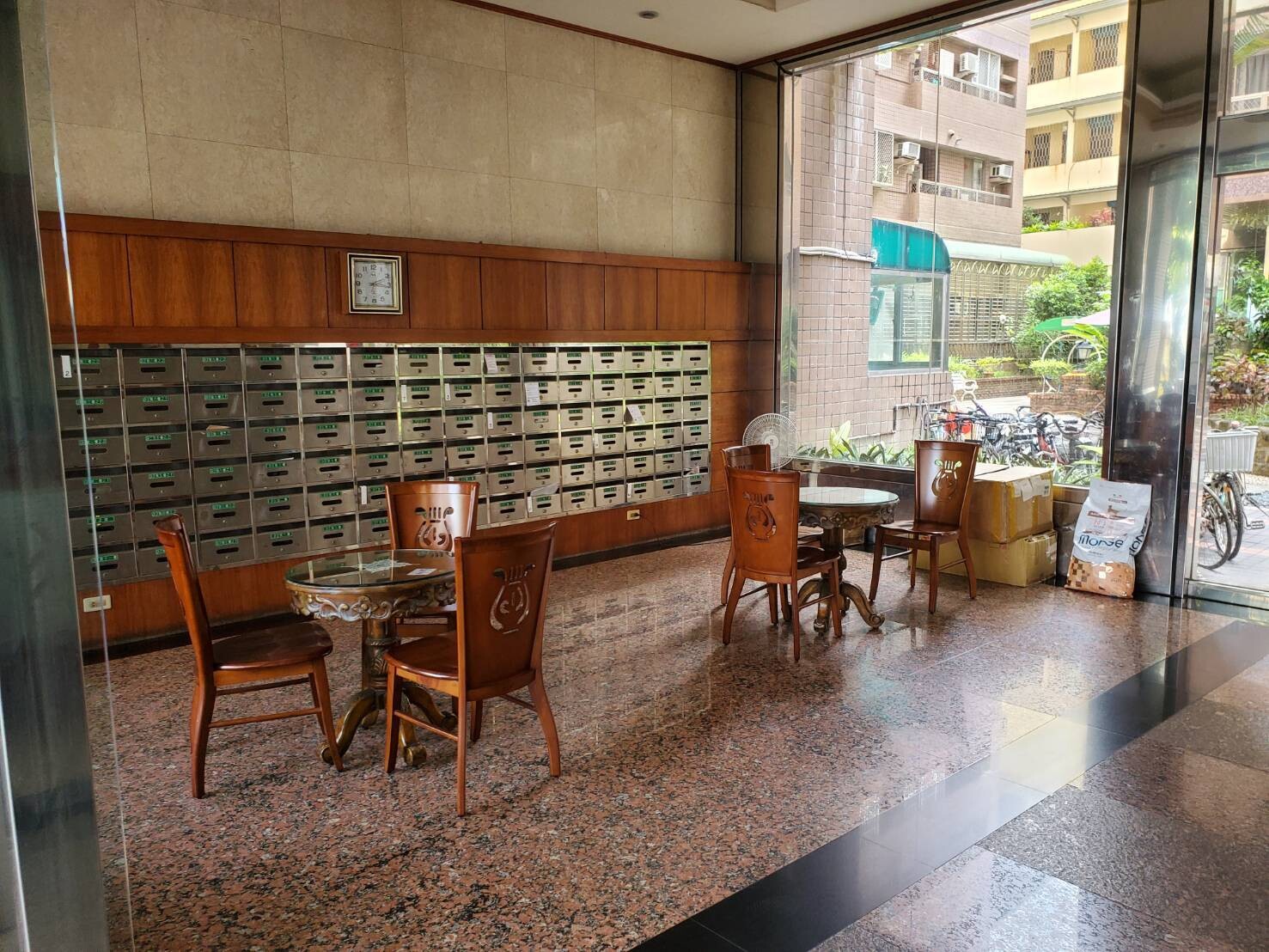 高雄市左營區保固龍華新廈待售房屋