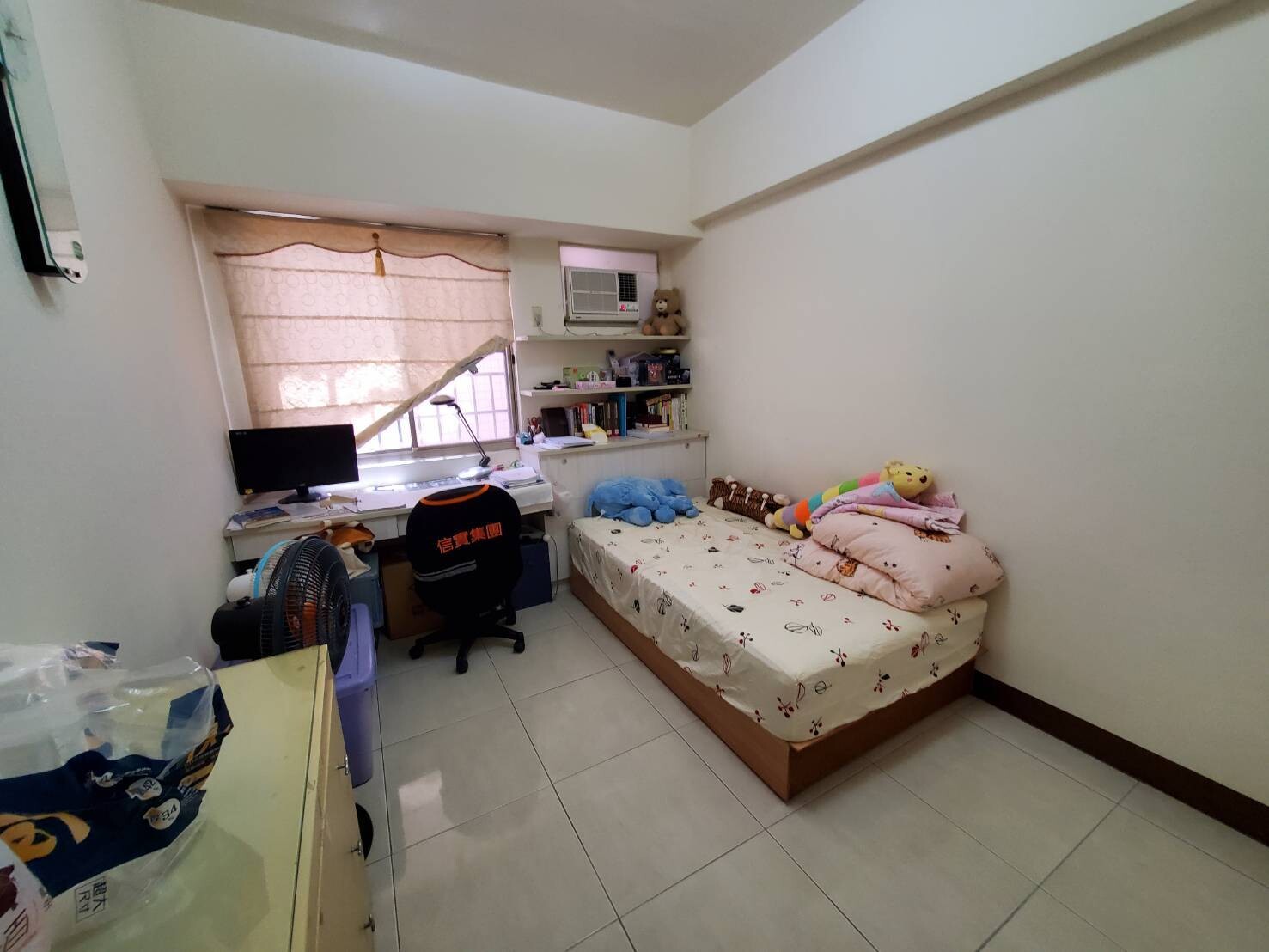 高雄市左營區保固龍華新廈待售房屋