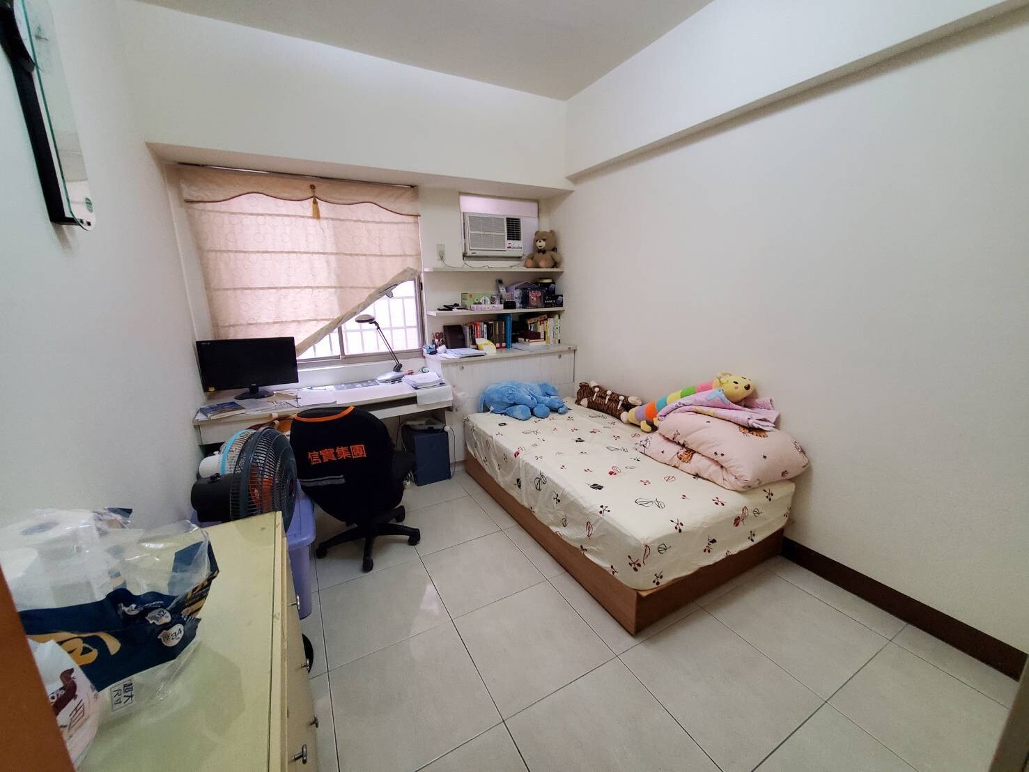 高雄市左營區保固龍華新廈待售房屋