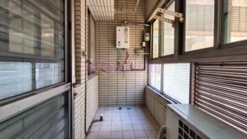 遠雄大學風呂待售房屋