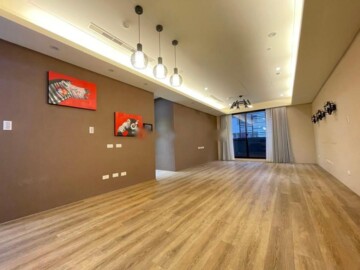 琉璃坊待售房屋
