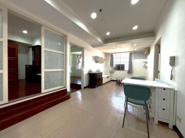 康乃馨花園廣場待售房屋