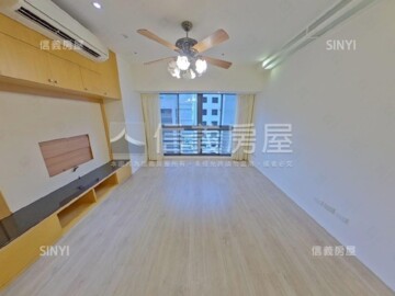 環遊市晶華館待售房屋