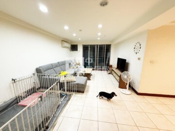 大學校園待售房屋