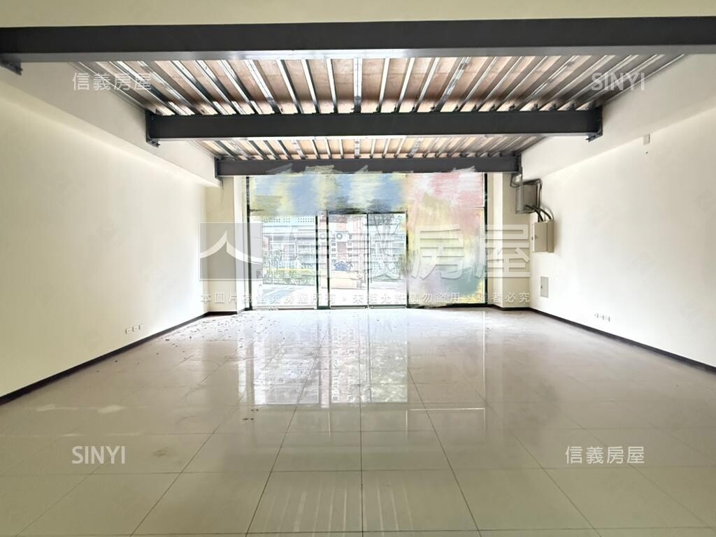 熱鬧商圈面寬約７米店面