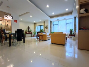 大湖之旅透天區待售房屋